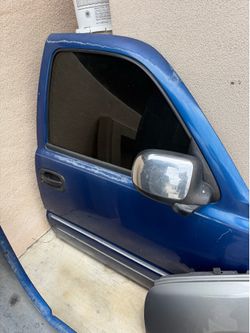 99 06 gm doors