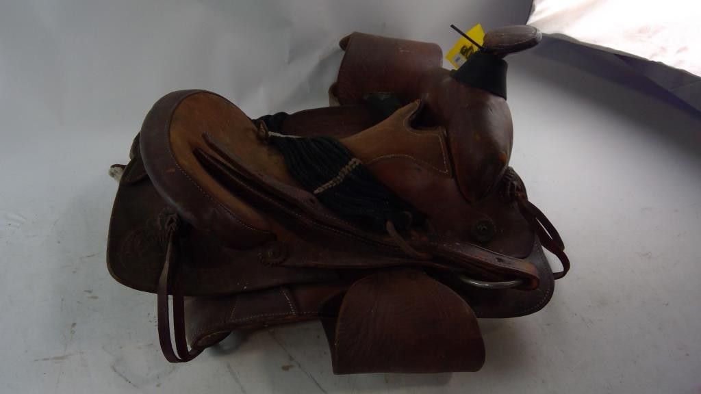 Leather Brown Western Horse Saddle