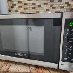 Brand new Black+Decker Microwave in excellent condition