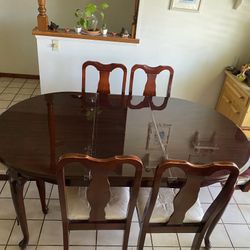 Dining Table And 6 Chairs