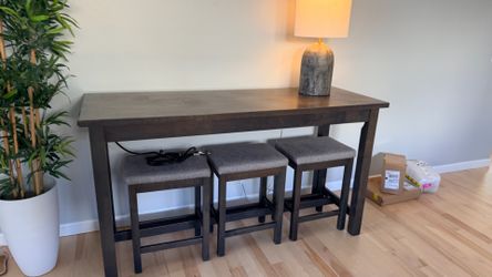 Bar Table