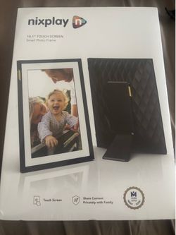 Nixplay 10.1 Digital Touch screen photo frame