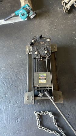 800 lb low lift transmission jack