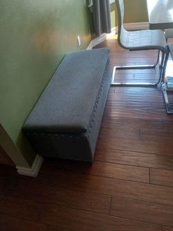 Bed bench with storage