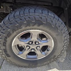 Jeep Gladiator Wheels And Tires 
