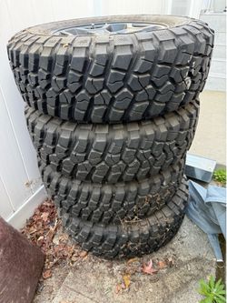 Stock Jeep Gladiator Rims/Tires
