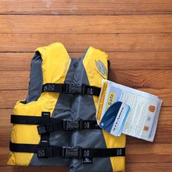 Stearns children’s Life vest Pfd Cat # 3050