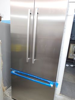 Bosch Benchmark 36" Built-In Refrigerator | Brand New Open Box | Stainless Steel