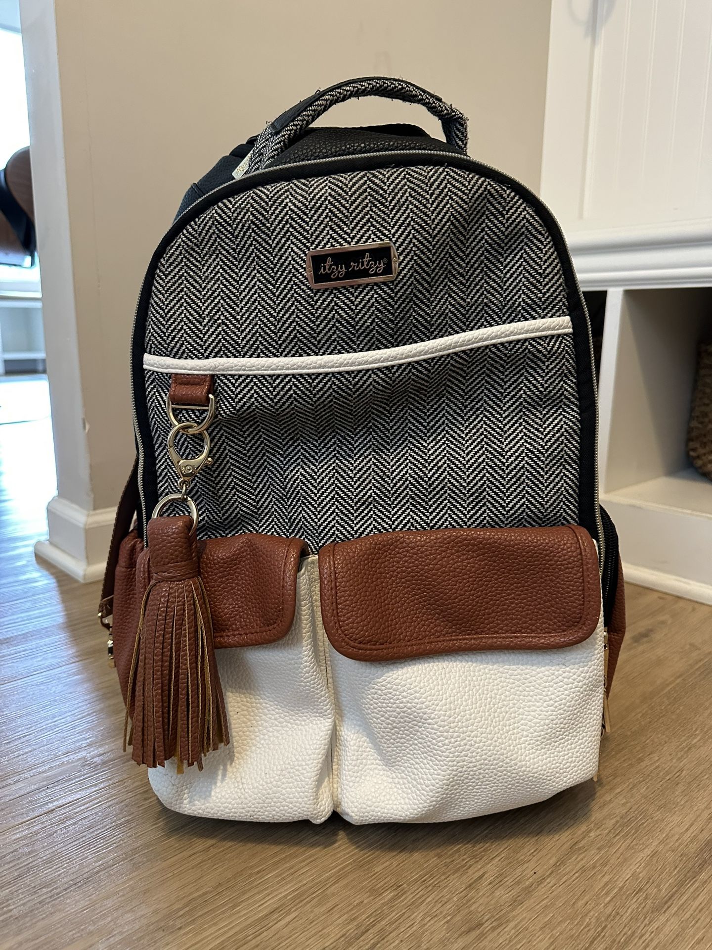 Itzy Ritzy Large Diaper bag