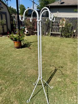 Wrought Iron Hanging Basket Tree Stand