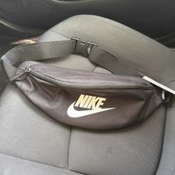 Nike Fanny Pack ✔️
