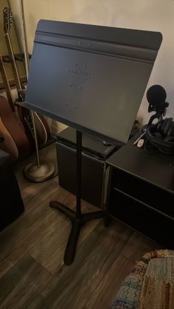 Manasset Music Stand