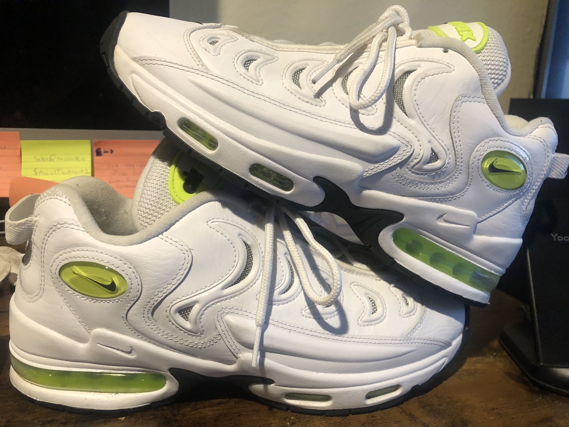 Nike Air Metal Max Volt Size 9.5