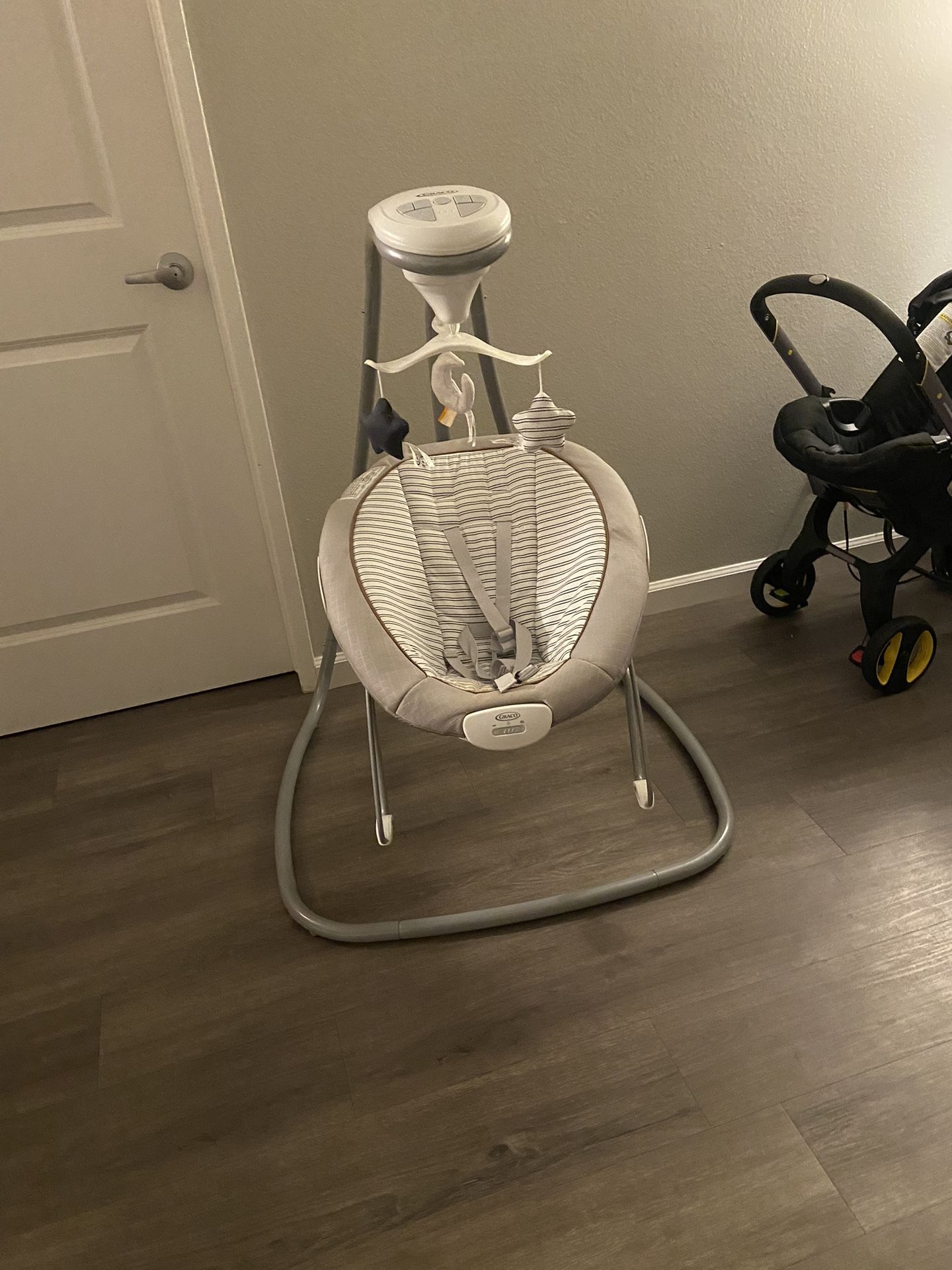 Graco Duetconnect Deluxe Multi-direction Baby Swing And Bouncer