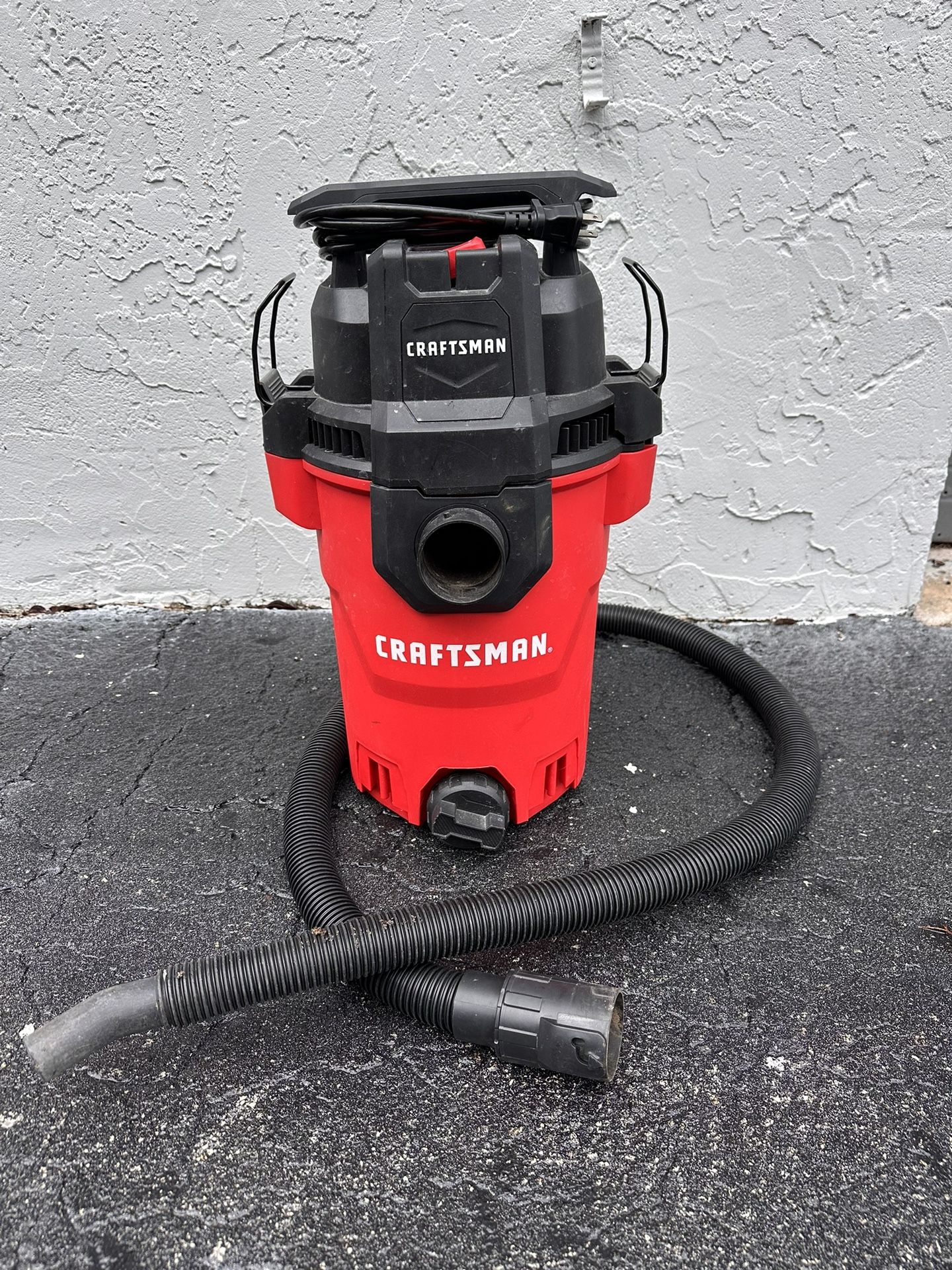 CRAFTSMAN 4-Gallon Shop Vac