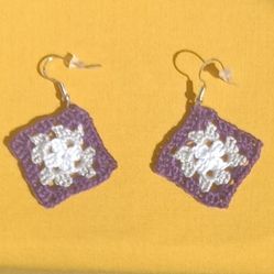 Micro-crochet Granny Square Earrings 