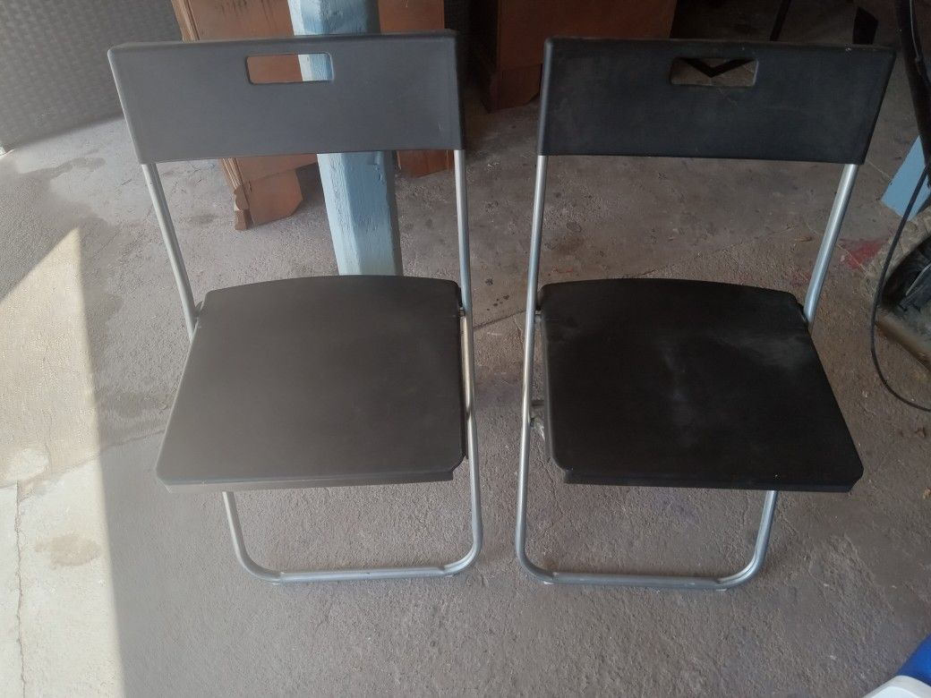 2 Chairs 