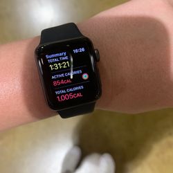 Apple Watch gen 3 With Charger