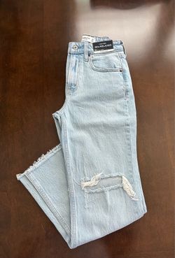 Brand New Abercrombie curve love high rise 90's relaxed jeans, size 23 extra short $40 Light blue denim with distressed details.