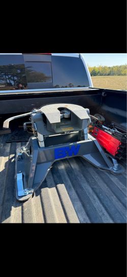 B&W Companion 5th Wheel Hitch