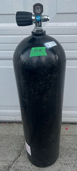 Aluminum 80cuft scuba tank. Good hydro/VIP. $135