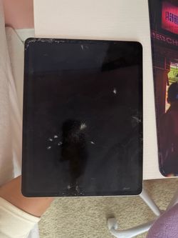 IPAD PRO 12.9 inch broken