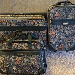 Vintage 3 Piece Floral Luggage Set