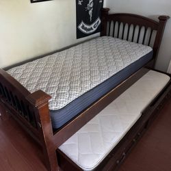 WOOD TWIN TRUNDLE BED MATTRESS FREE DELIVERY