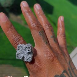 Size 10 Mens Silver Cross Ring
