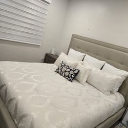 King Frame Bed With Mattress And Drawer