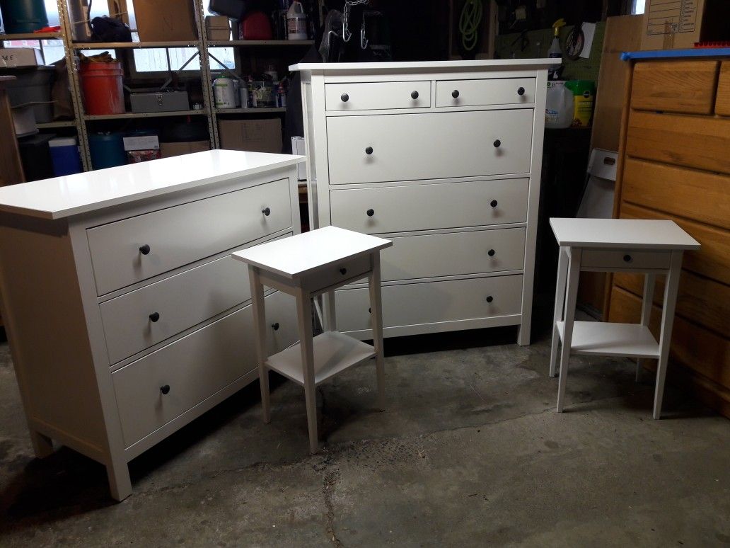 White Glossy Ikea Hemnes Bedroom Set