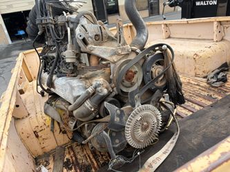 4.0 Inline 6 With Transmission And Transfer Case