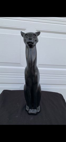 Silhouette, tall, cat statue