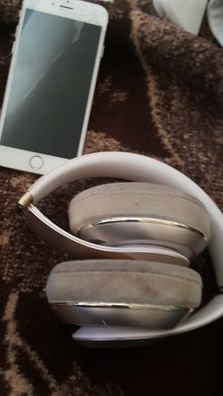 Solo 3 Bluetooth beats and iPhone 6