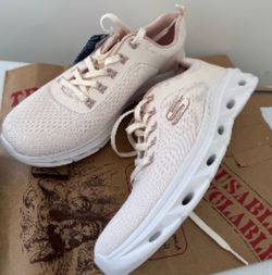 skechers glide lite 2.0 sneaker pink #7.5 $39.99