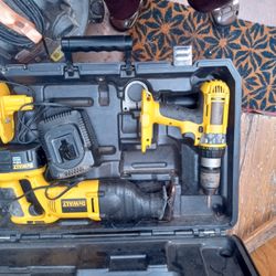 DeWalt Drill And Saw Saw. 