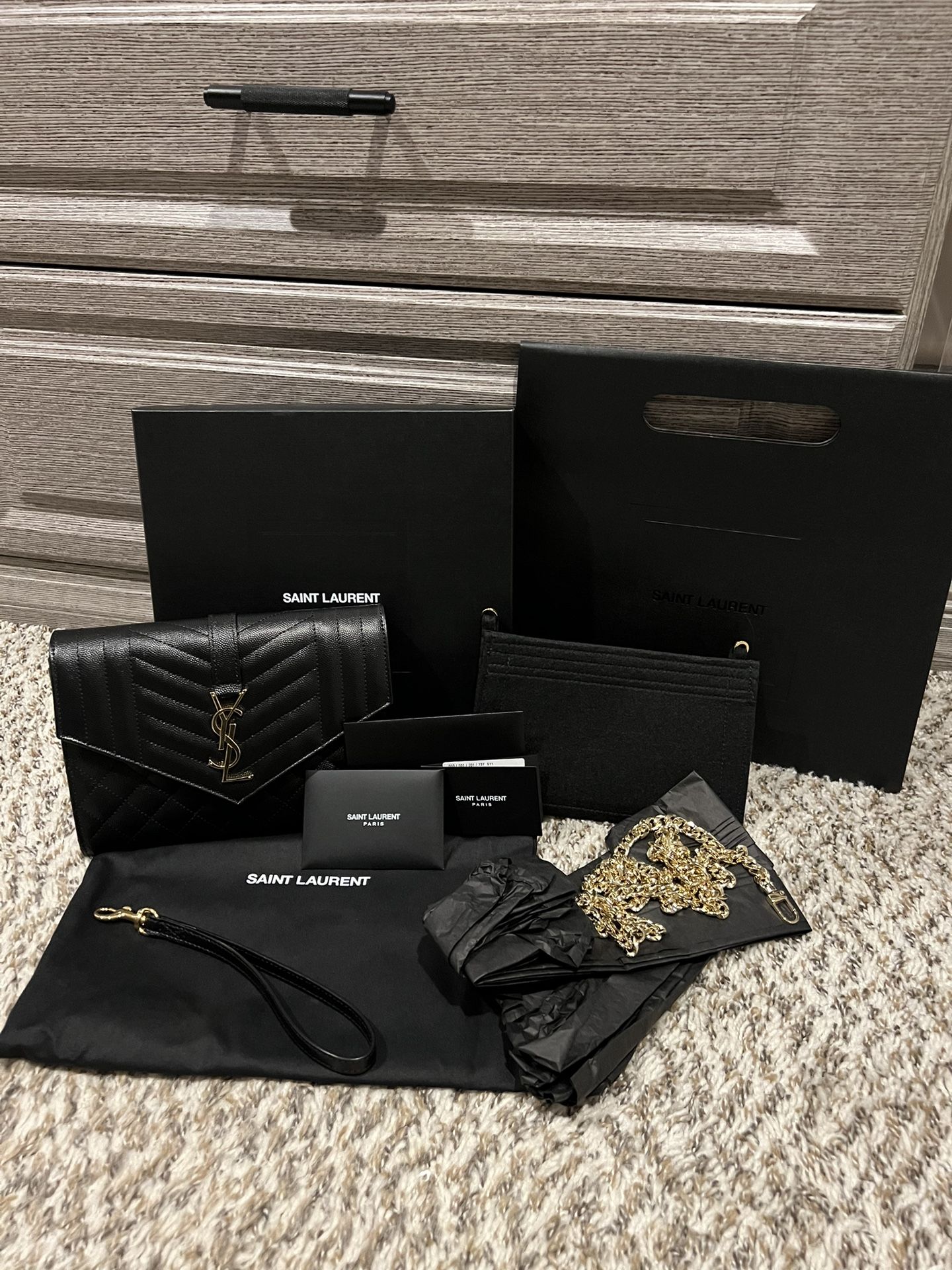 NEW AUTHENTIC SAINT LAURENT CLUTCH/BAG - Main Image