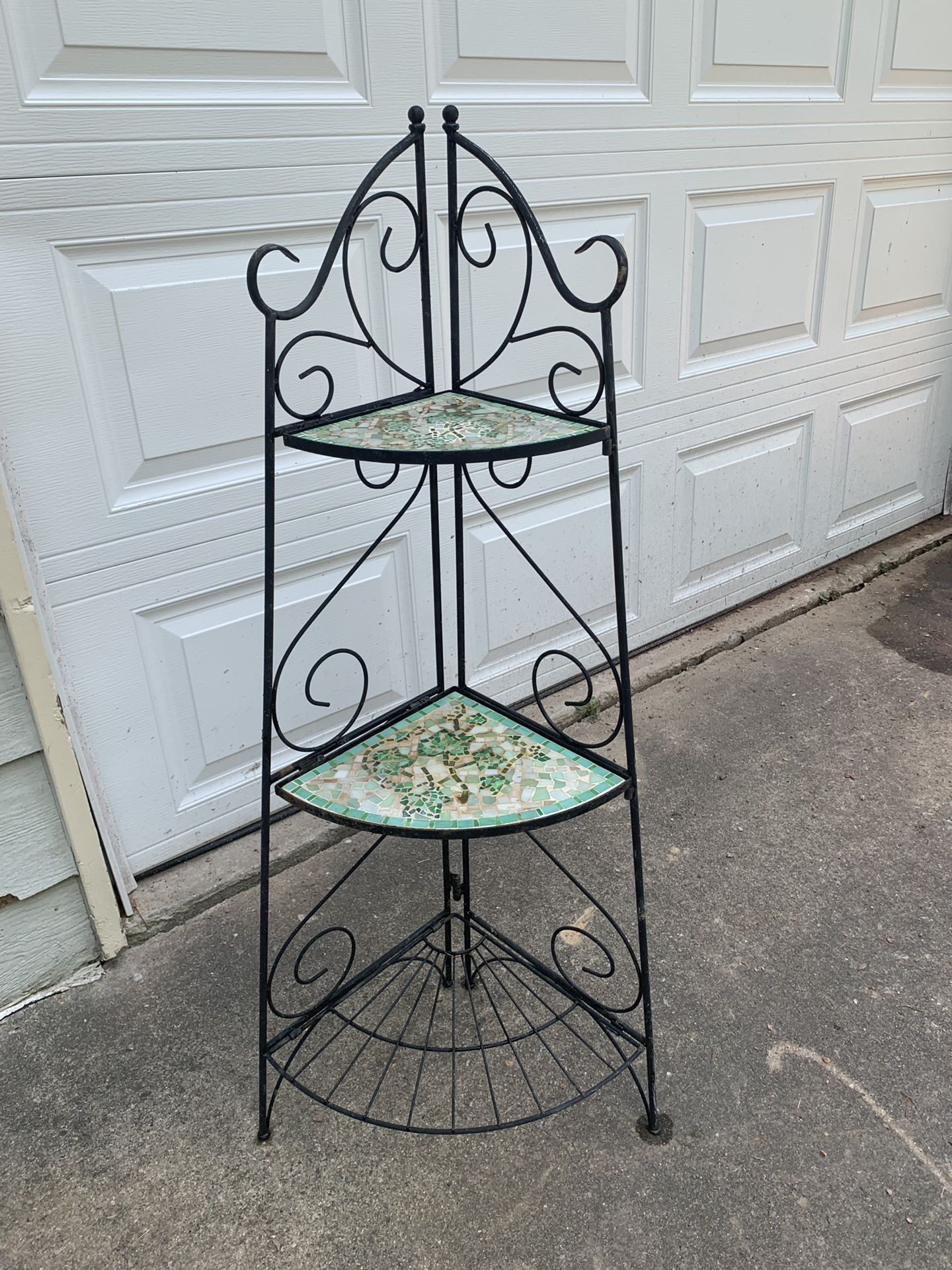 Out doors plant stand