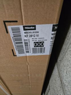 Miele MasterCool Series 30" Panel-Ready Built-In Bottom-Freezer Refrigerator Column New