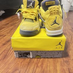 Jordan Lightening 4’s