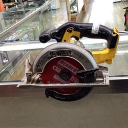 Dewalt Circular Saw (TOOL ONLY!!)