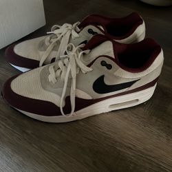 Nike Mens 9