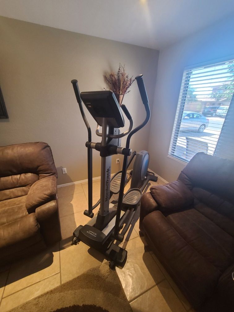 NordicTrack Commercial 1300 for Sale in Mobile, AZ OfferUp