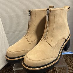 NEW -Sorel Women's Joan Now Zip Boots-Size 9- $85 CASH