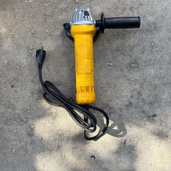 Dewalt 4 1/2” Grinder 