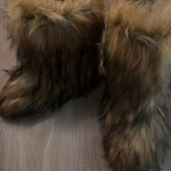 Fur Boots 