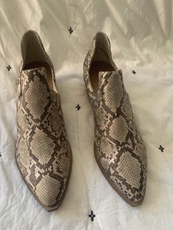 Ladies Shoes