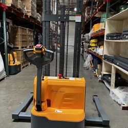 Electric Forklift Straddle Legs 