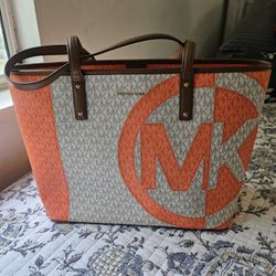 Mk Sholder  Bag