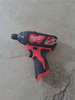 M12 cordless drive Milwaukee